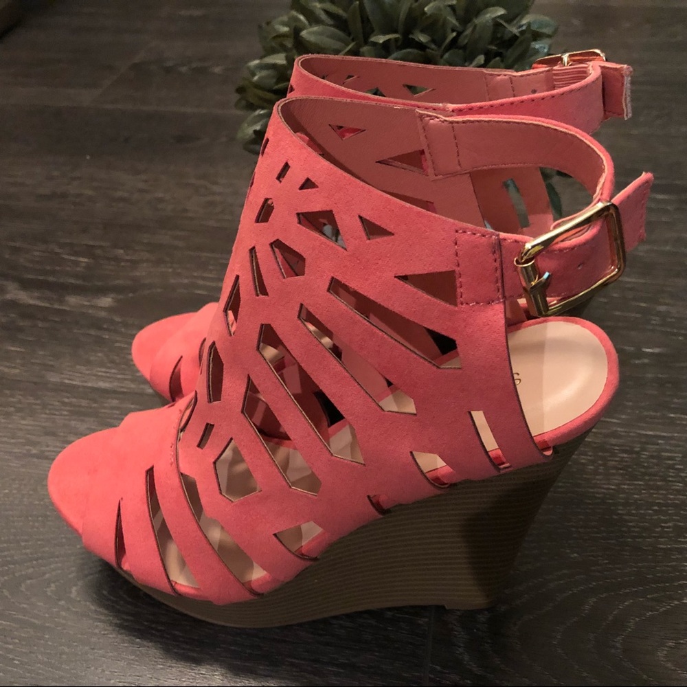 Cydnie Coral Wedges